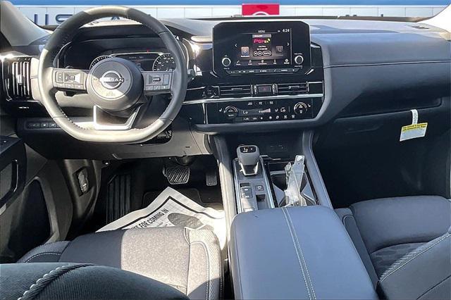 new 2025 Nissan Pathfinder car, priced at $37,076