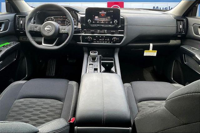 new 2025 Nissan Pathfinder car, priced at $34,866