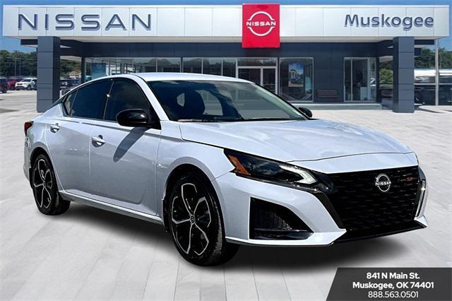 new 2025 Nissan Altima car, priced at $30,307