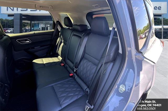 new 2025 Nissan Rogue car, priced at $40,956