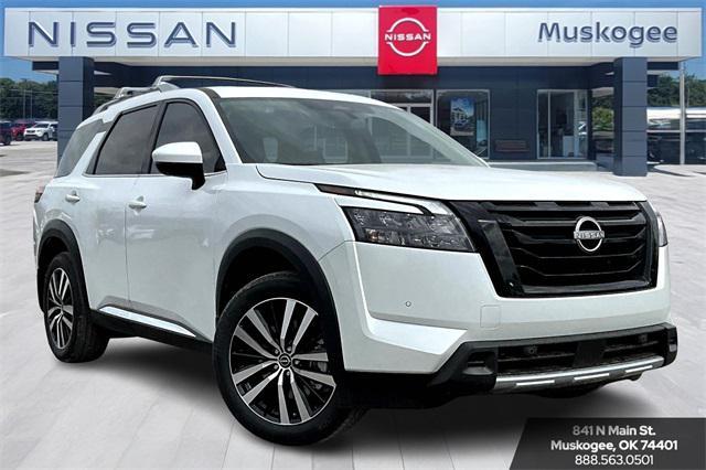 new 2025 Nissan Pathfinder car, priced at $48,407