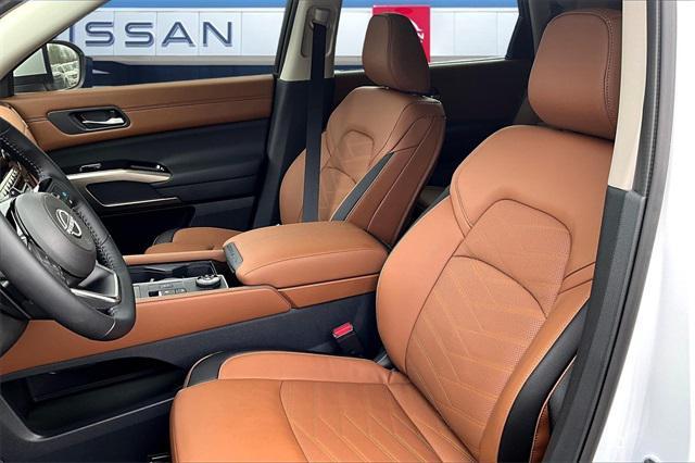 new 2025 Nissan Pathfinder car, priced at $48,407