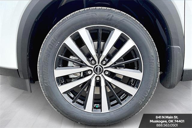 new 2025 Nissan Pathfinder car, priced at $48,407