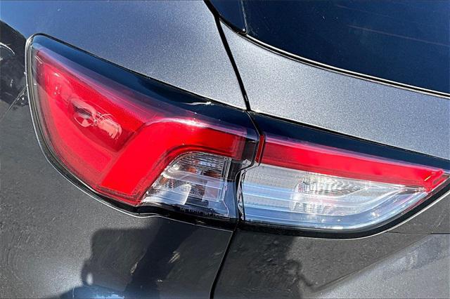 used 2022 Ford Escape car, priced at $20,311
