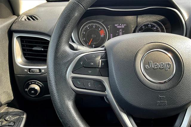 used 2019 Jeep Cherokee car, priced at $12,949