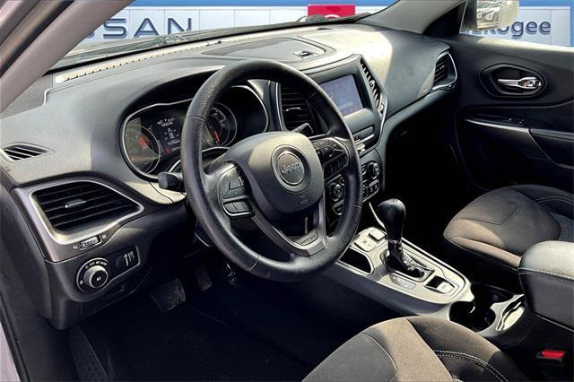 used 2019 Jeep Cherokee car, priced at $12,949