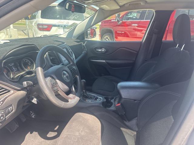 used 2019 Jeep Cherokee car, priced at $15,991