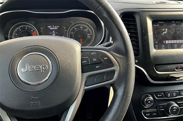 used 2019 Jeep Cherokee car, priced at $12,949