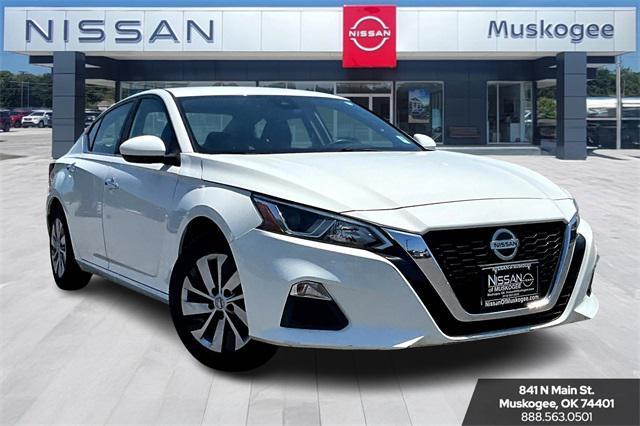 used 2021 Nissan Altima car, priced at $13,999