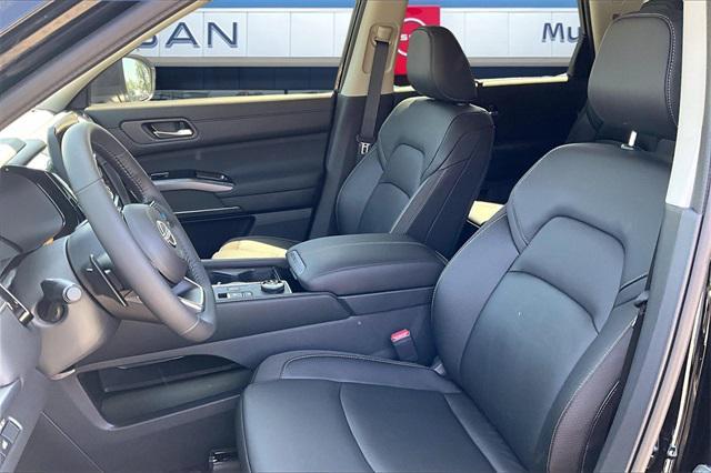 new 2025 Nissan Pathfinder car, priced at $41,229