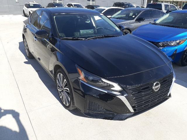 used 2023 Nissan Altima car, priced at $24,884