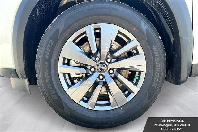 new 2025 Nissan Pathfinder car, priced at $35,419