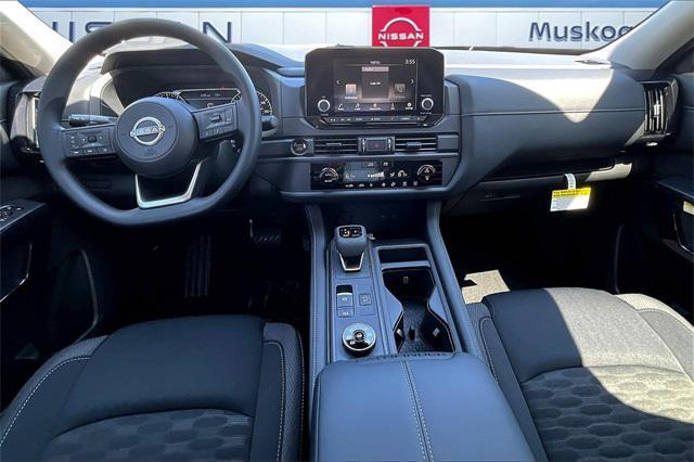 new 2025 Nissan Pathfinder car, priced at $35,419