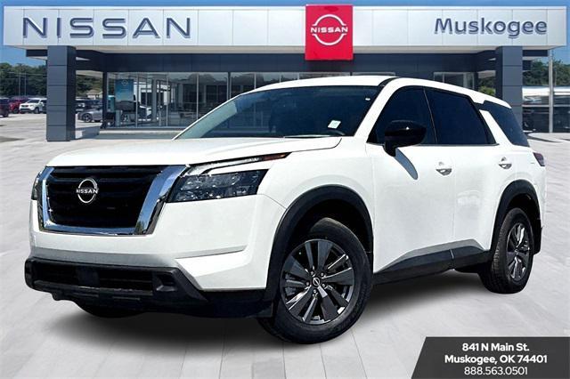 new 2025 Nissan Pathfinder car, priced at $35,419