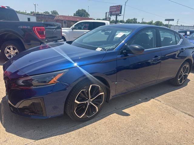 used 2023 Nissan Altima car, priced at $22,187