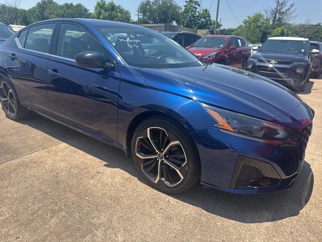 used 2023 Nissan Altima car, priced at $22,187