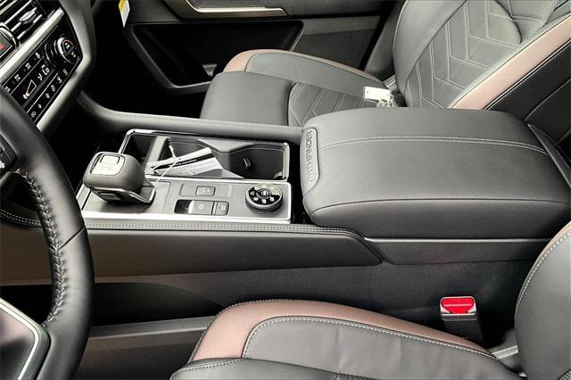 new 2025 Nissan Pathfinder car, priced at $49,045