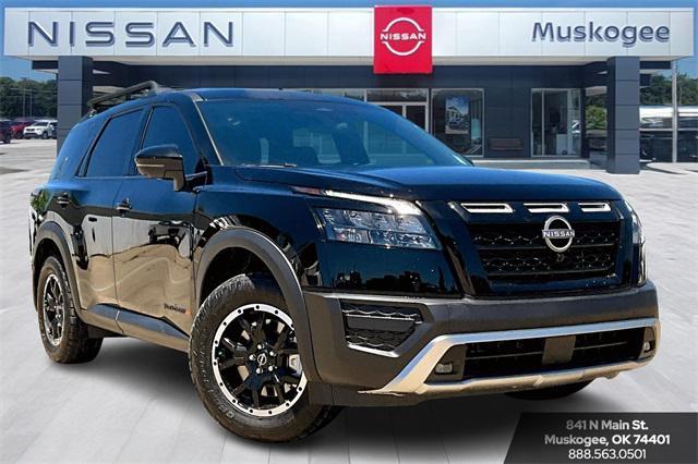 new 2025 Nissan Pathfinder car, priced at $41,097
