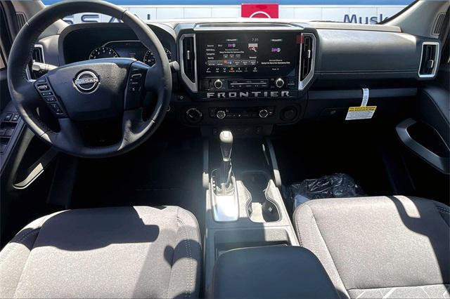 new 2025 Nissan Frontier car, priced at $38,738