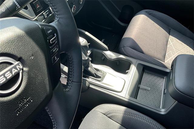 new 2025 Nissan Frontier car, priced at $38,738