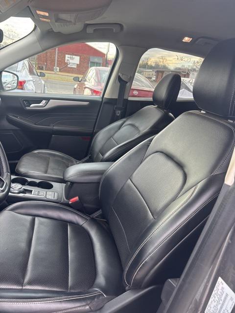 used 2022 Ford Escape car, priced at $19,999