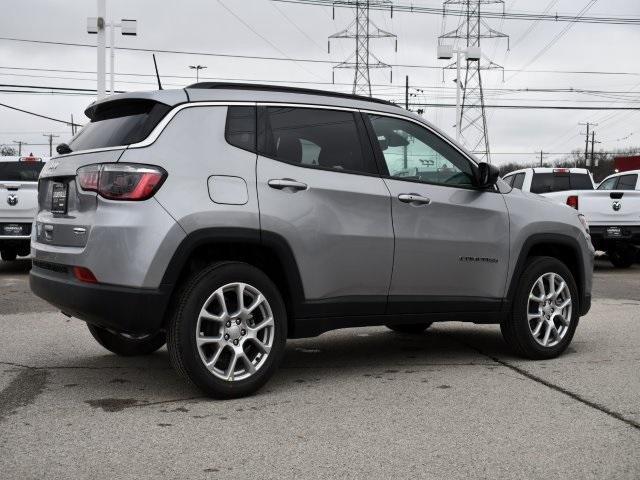 new 2024 Jeep Compass car, priced at $34,108