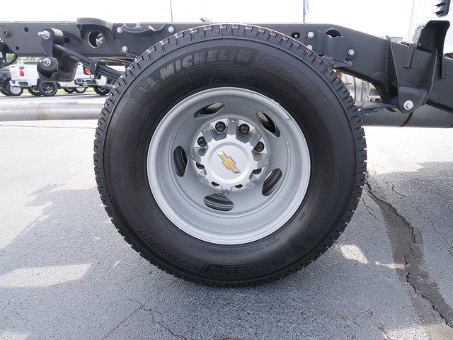 new 2025 Chevrolet Silverado 3500 car, priced at $51,438