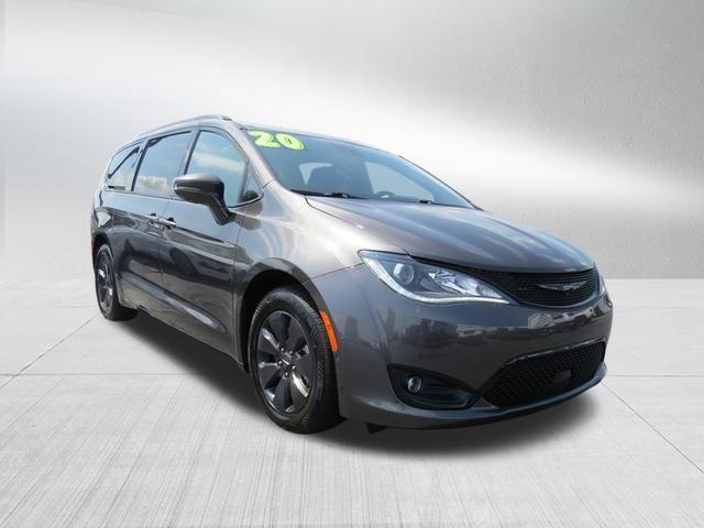 used 2020 Chrysler Pacifica Hybrid car, priced at $28,605