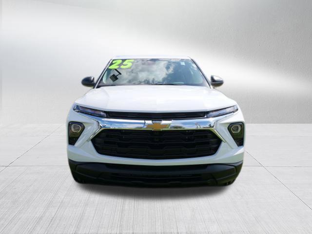 new 2026 Chevrolet TrailBlazer car, priced at $25,875