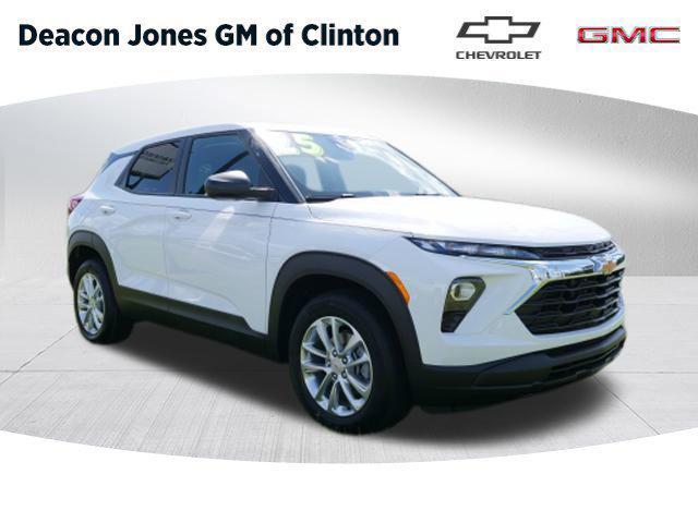 new 2026 Chevrolet TrailBlazer car, priced at $25,875
