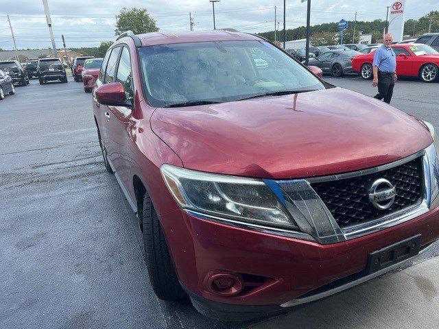 used 2016 Nissan Pathfinder car, priced at $9,999