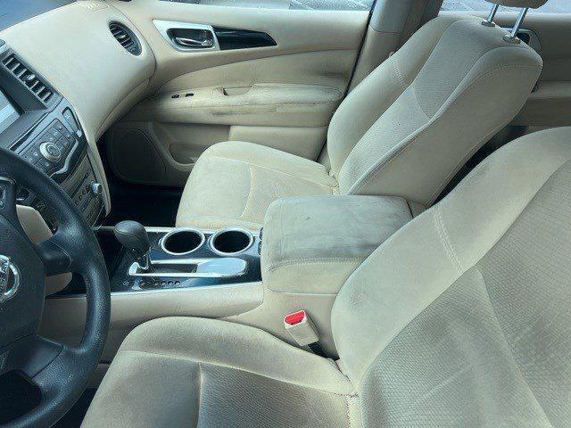 used 2016 Nissan Pathfinder car, priced at $9,999