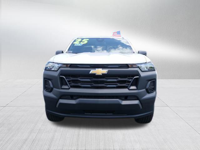 new 2025 Chevrolet Colorado car, priced at $34,140