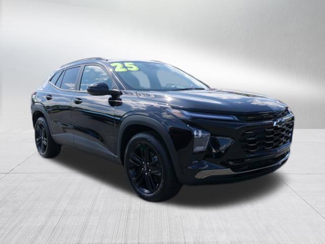 new 2025 Chevrolet Trax car, priced at $27,585