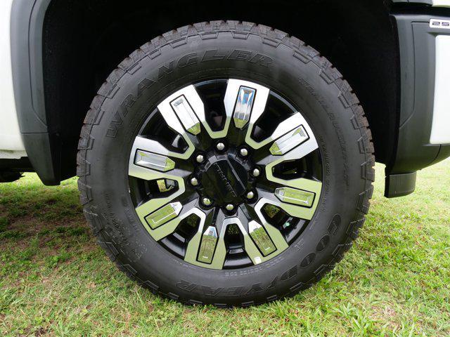 new 2025 GMC Sierra 2500 car, priced at $90,600