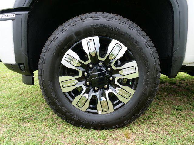 new 2025 GMC Sierra 2500 car, priced at $90,600