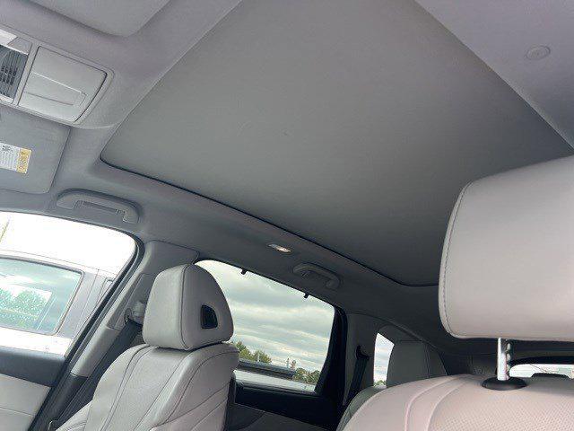 used 2022 Acura MDX car, priced at $38,994