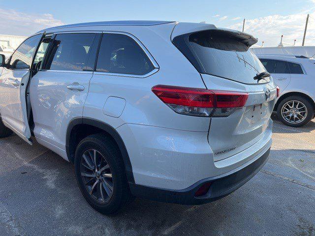 used 2018 Toyota Highlander car, priced at $24,962