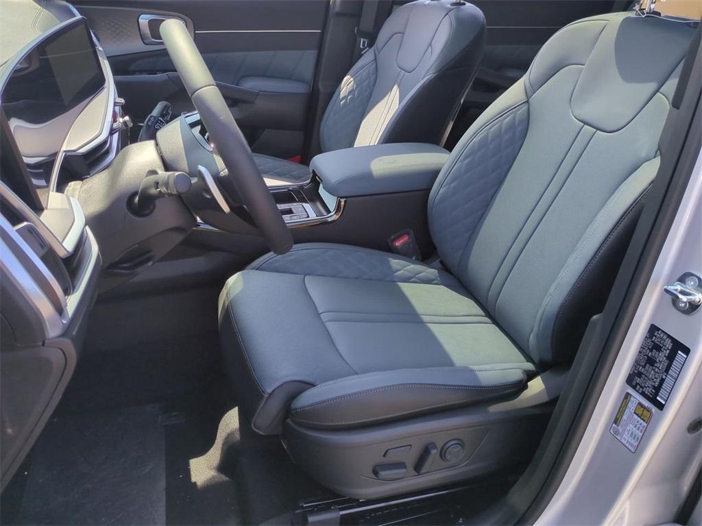 new 2025 Kia Sorento Hybrid car, priced at $46,760