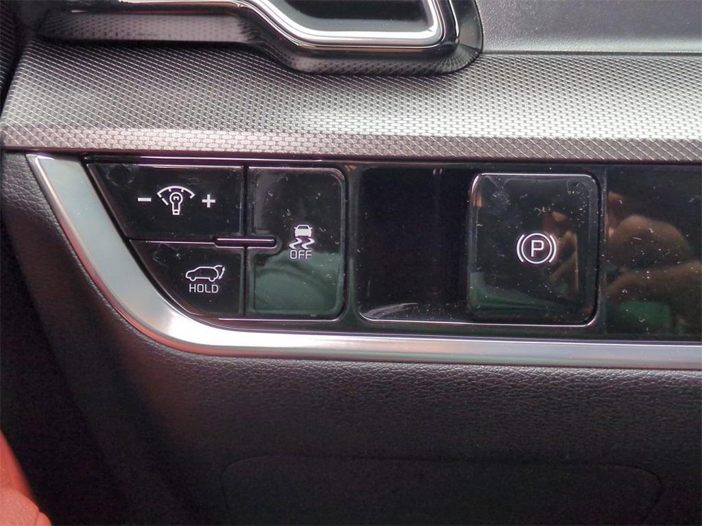 new 2025 Kia Sportage car, priced at $35,205