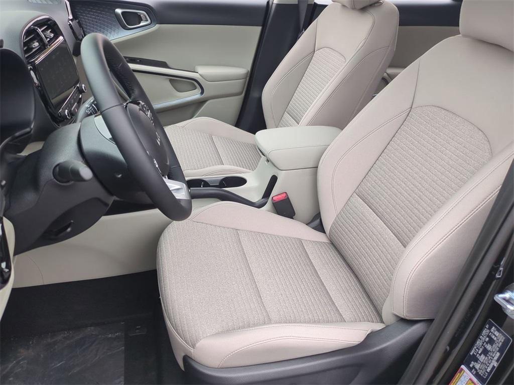 new 2025 Kia Soul car, priced at $25,960