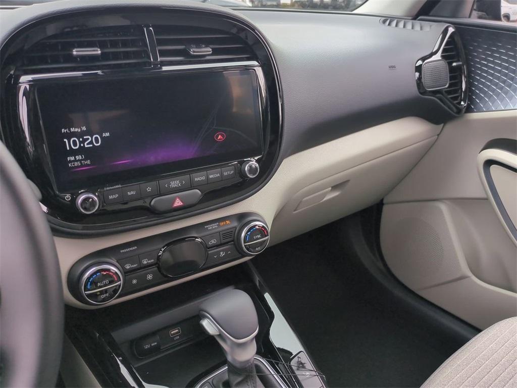new 2025 Kia Soul car, priced at $25,960