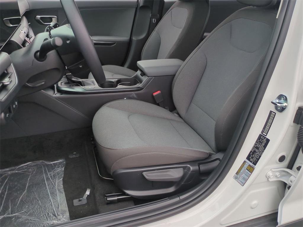 new 2025 Kia K4 car, priced at $23,060
