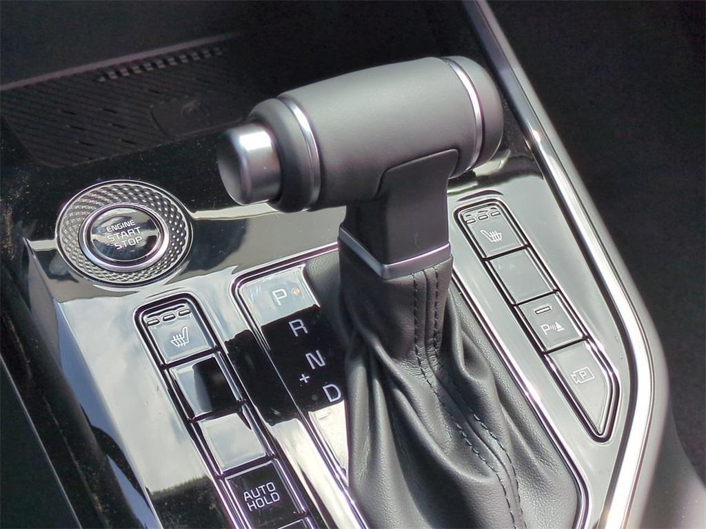 new 2025 Kia Niro car, priced at $30,645