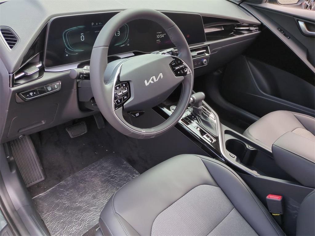 new 2025 Kia Niro car, priced at $30,645