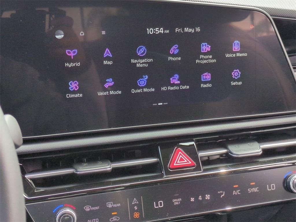 new 2025 Kia Niro car, priced at $30,645