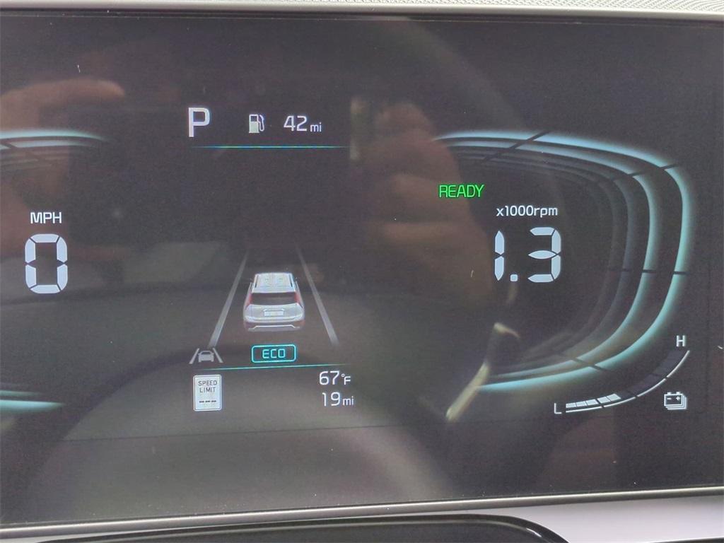 new 2025 Kia Niro car, priced at $30,645
