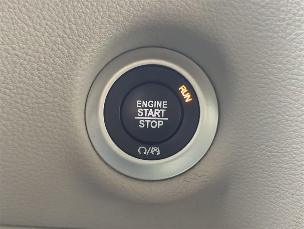 used 2020 Chrysler Pacifica car, priced at $22,995