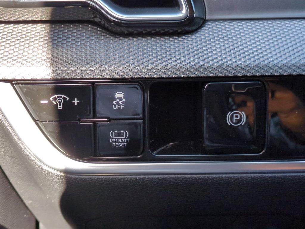 new 2025 Kia Sportage Hybrid car, priced at $31,650