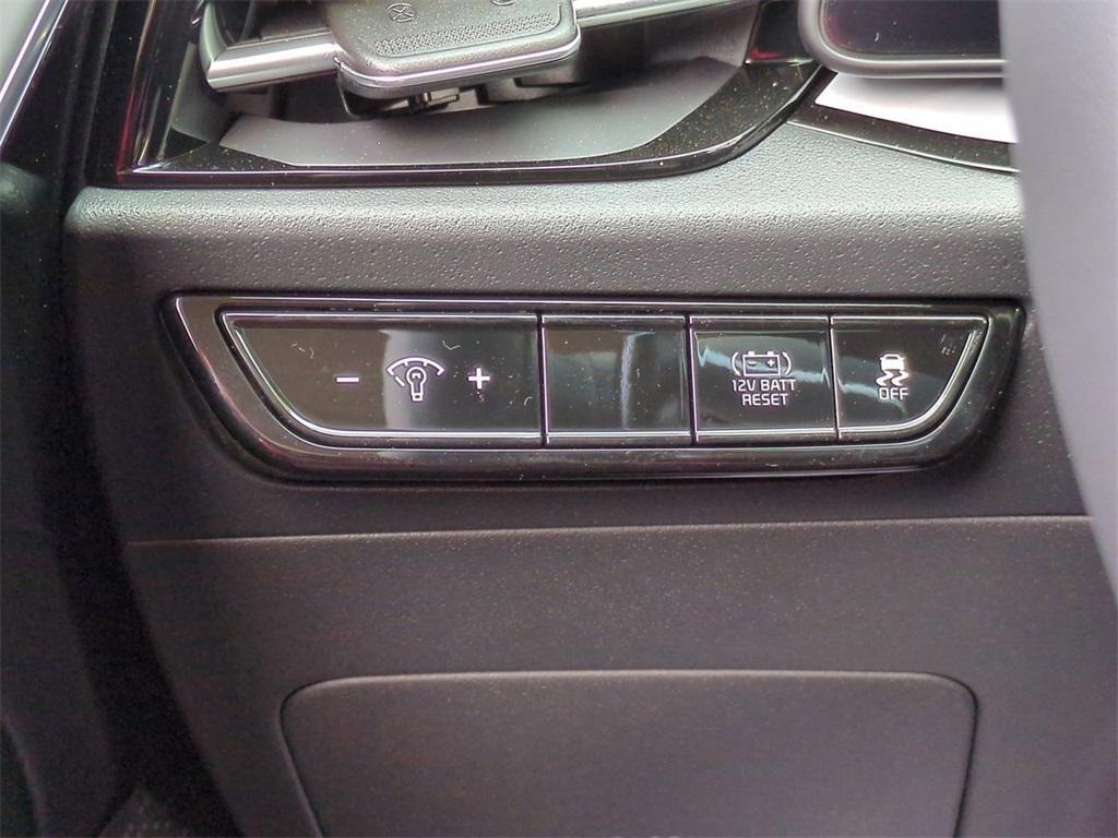 new 2025 Kia Niro car, priced at $31,100